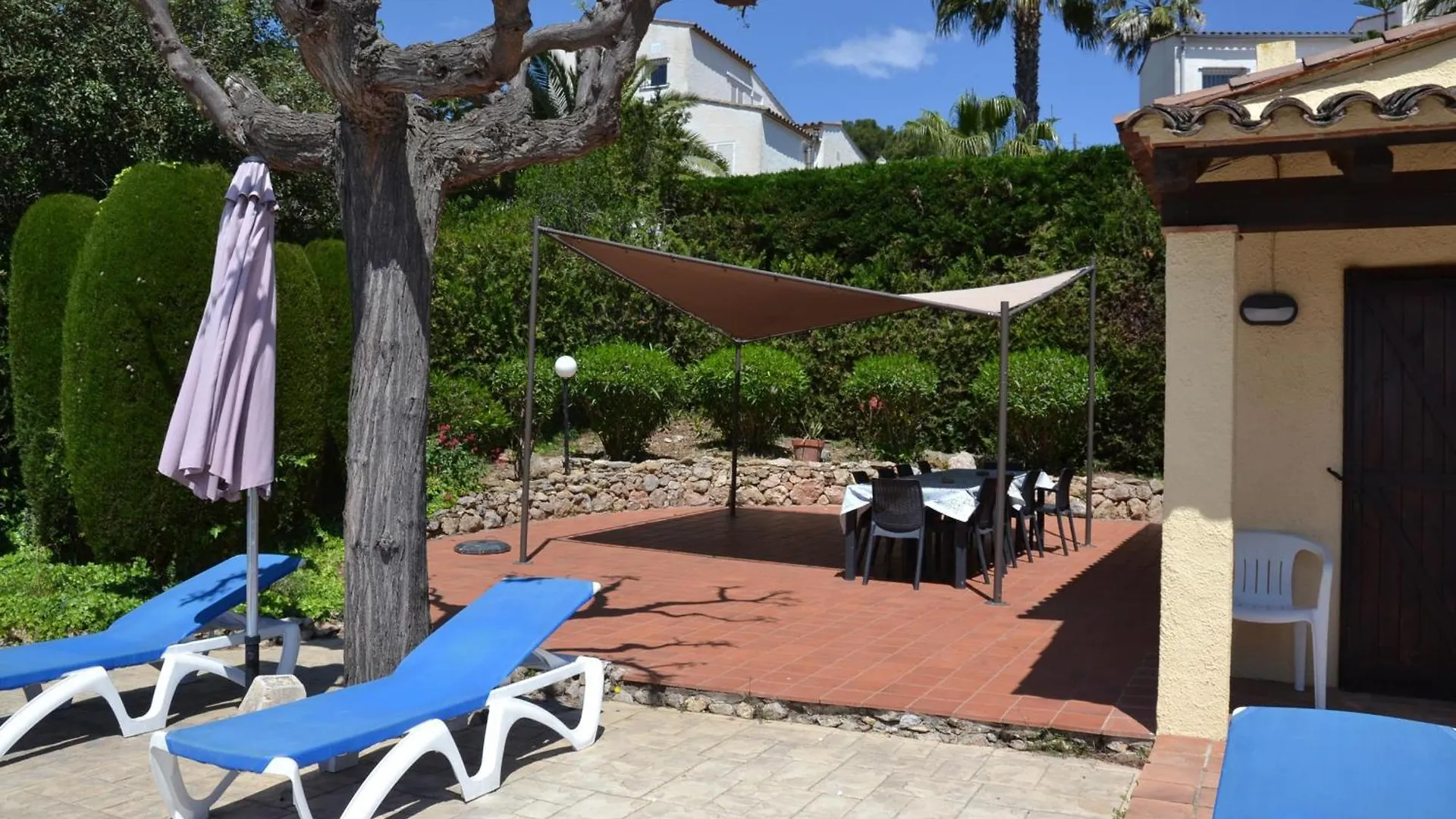 Дом отдыха Villa Heemstede - L'Estartit, Torre Vella - Es-323-69 Испания